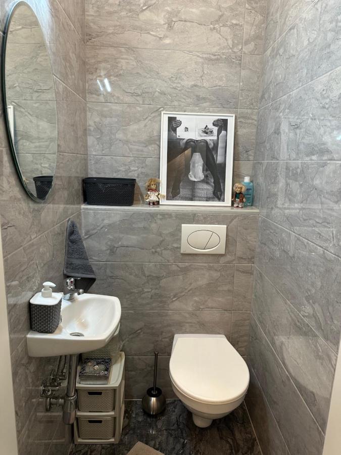 Kashmir Apartment