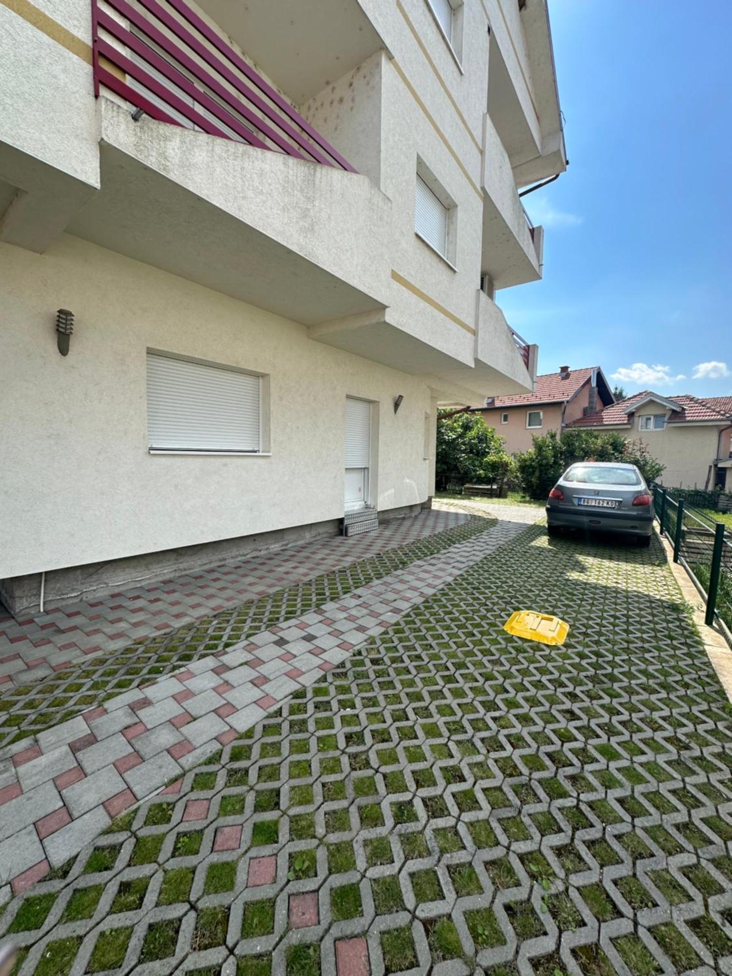 Kashmir Apartment Golubac